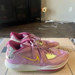 Nike Kyrie 5 low
